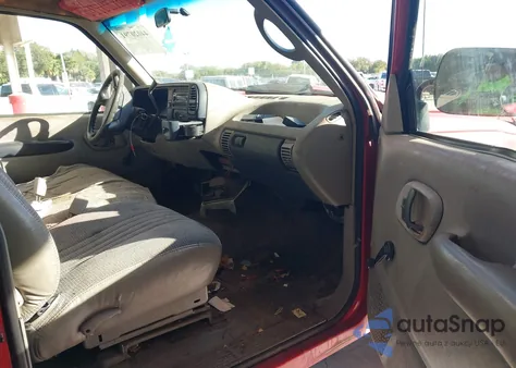 1995 GMC Sierra C1500 z USA, uszkodzony, nr VIN 2GTEC19H9S1586197